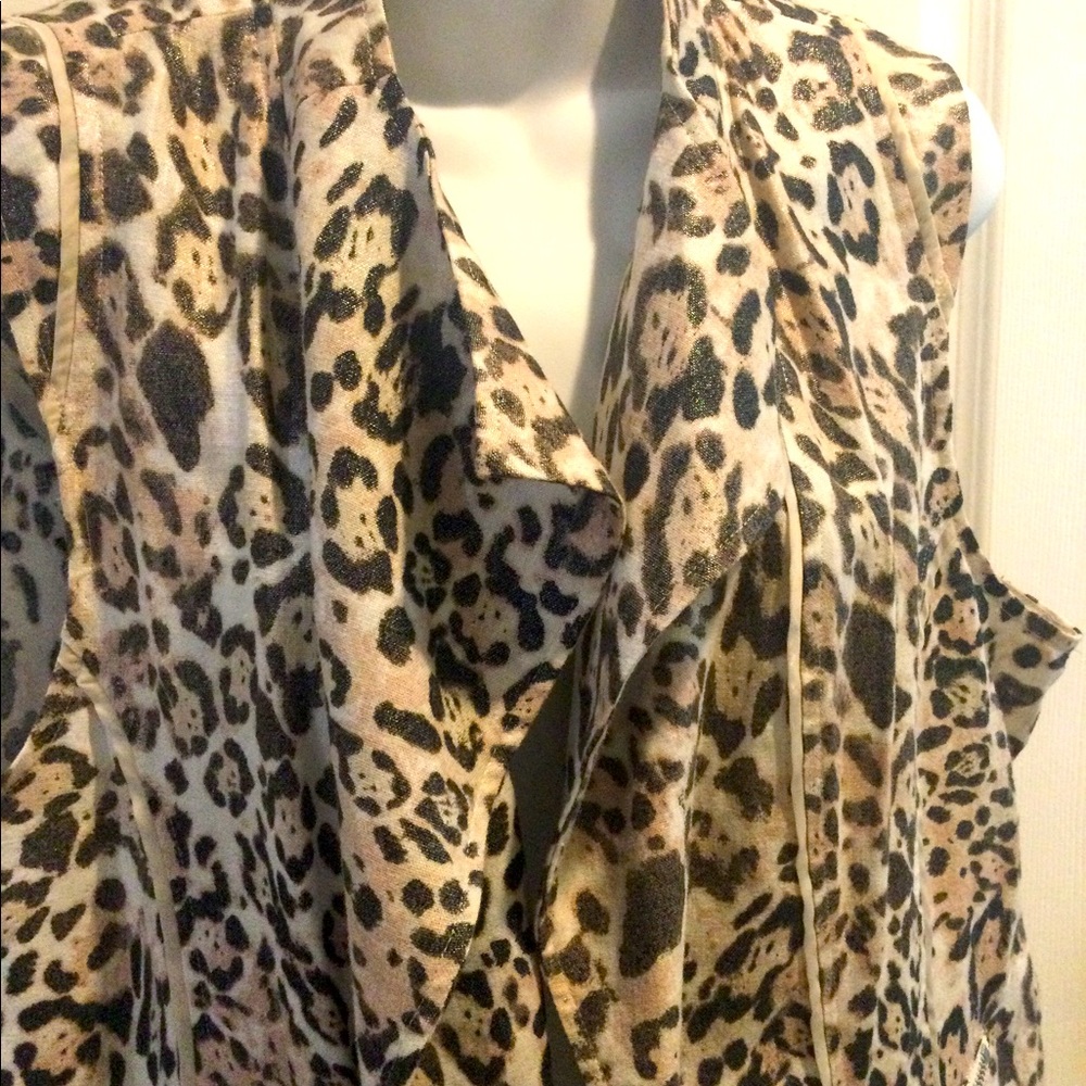 Chico’s Women’s Animal Print Pink Foiled Vest Sz 2